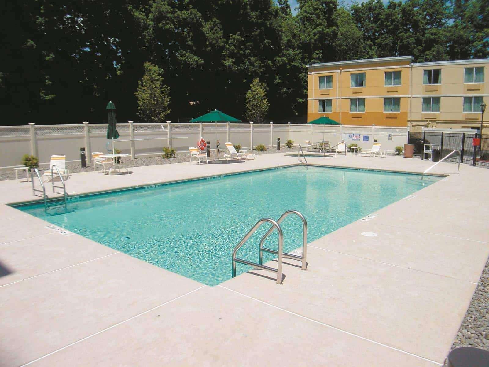 Hotel La Quinta By Wyndham Danbury Exteriér fotografie