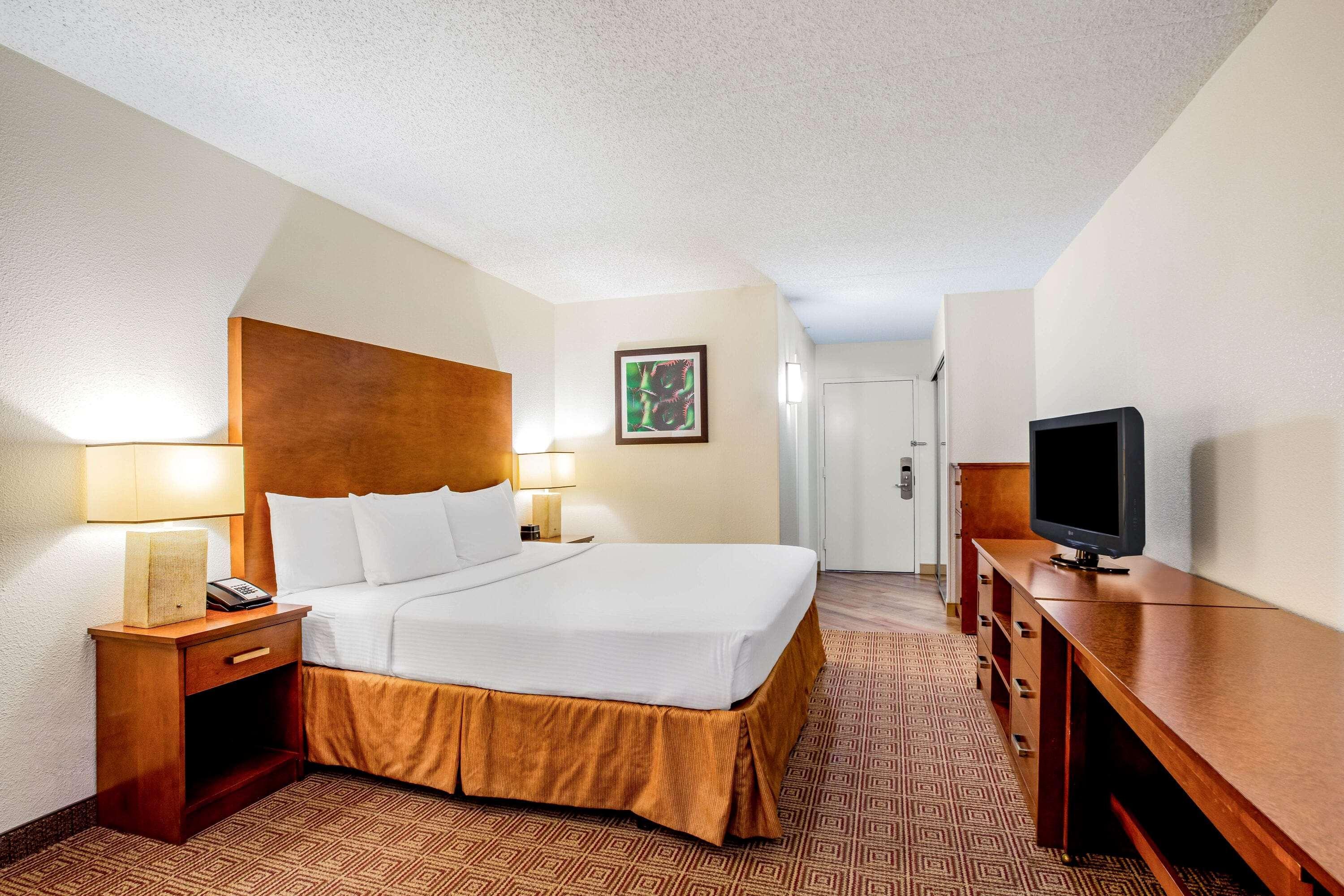 Hotel La Quinta By Wyndham Danbury Exteriér fotografie